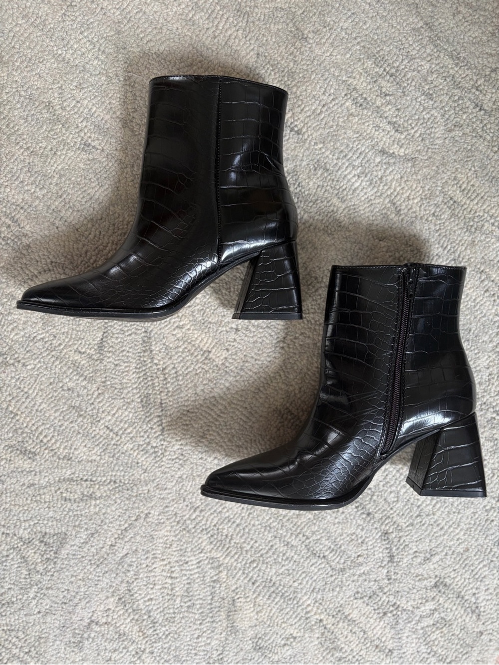 Sonoma Black Croc Embossed Pointed Toe Block Heel Ankle Boots 8